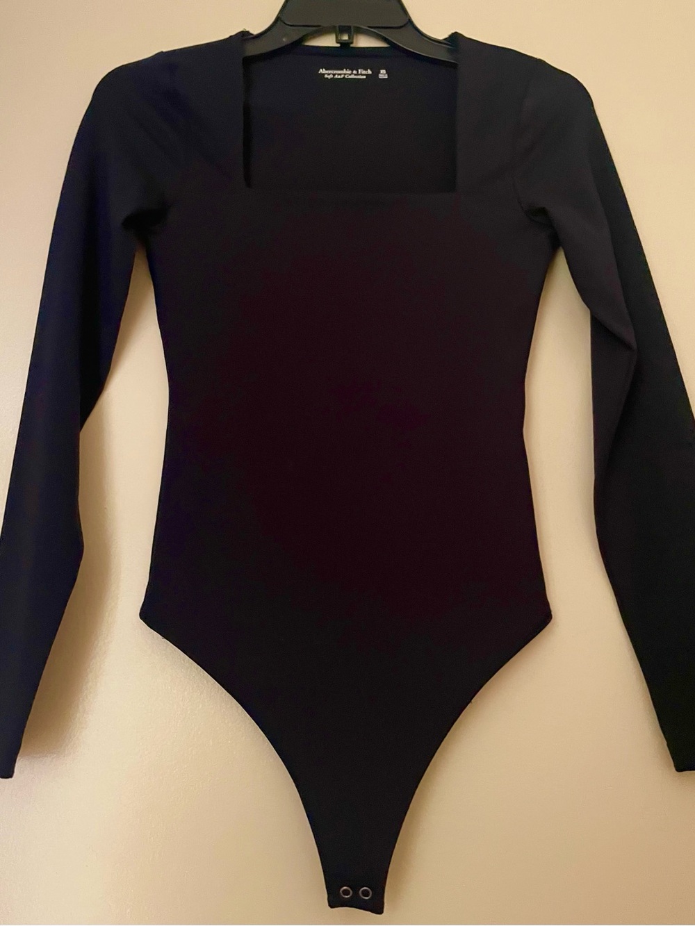 ABERCROMBIE & FITCH 
Bodysuits Soft Long Sleeve Square Neck
Black XS 
NEW